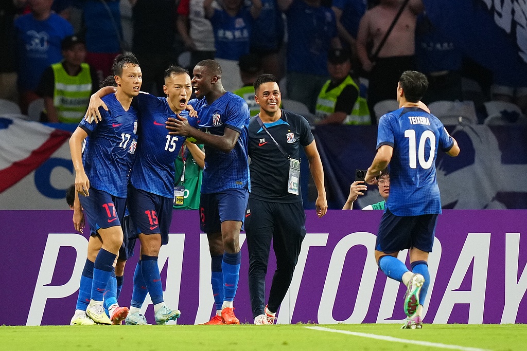 立博体育登录-集结日瓦伦西亚备战亚冠，队长鼓劲细节曝光，震撼外界，临场指挥获称赞的简单介绍