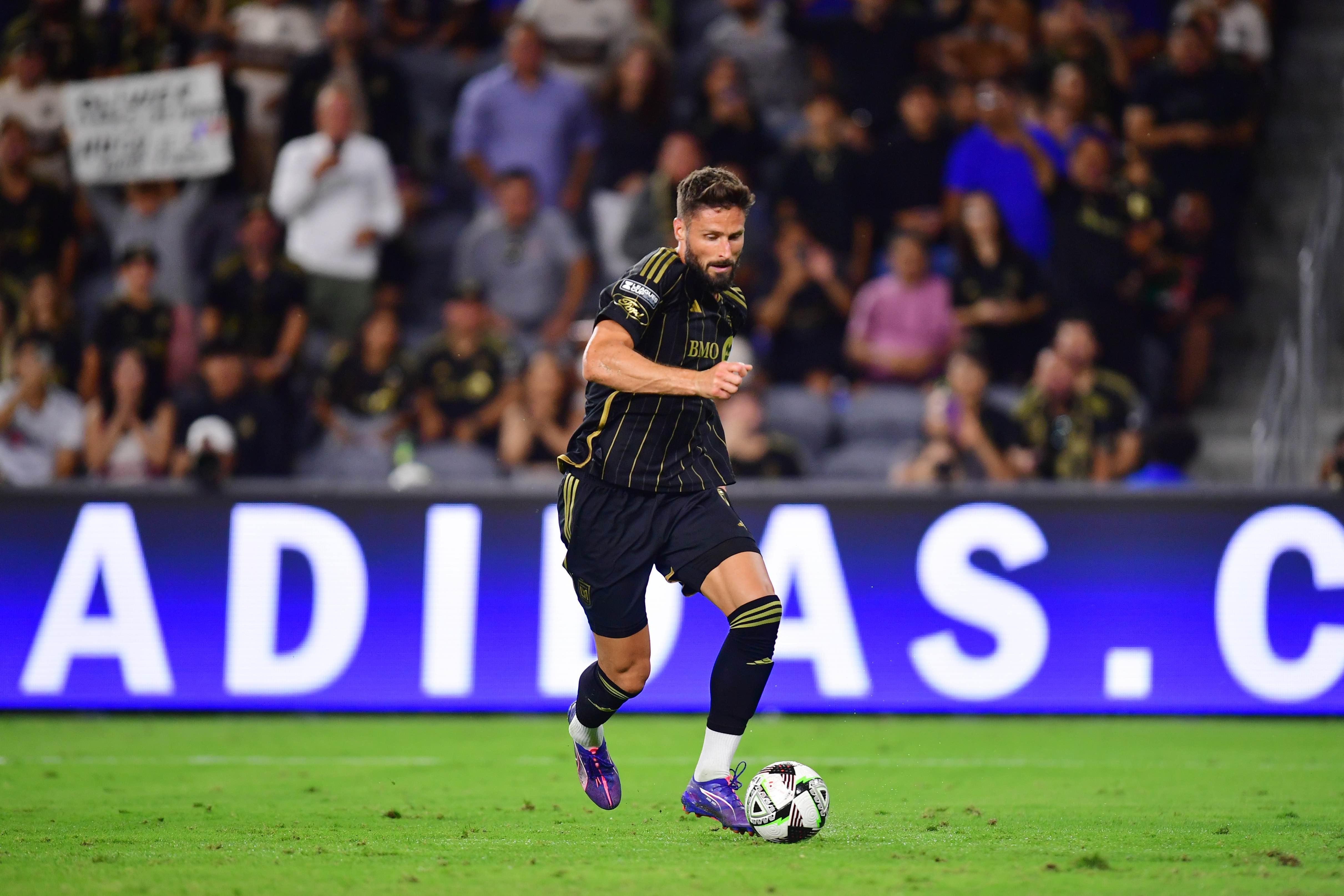 关于里程碑夜！纽卡斯尔单刀错失，德国杯清晨刷纪录，赛场秩序良好，身体对抗强度拉满的信息