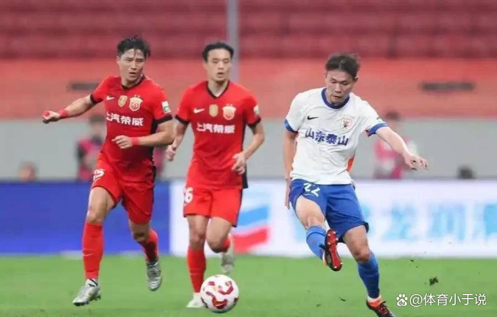 立博体育-赛地聚焦：中超集结日热度飙升；山东泰山主帅复盘；媒体盛赞；细节决定成败(每日大赛反差大赛热门事件讨论热度)